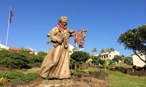 Father-Chaminade-Statue-with-Lei