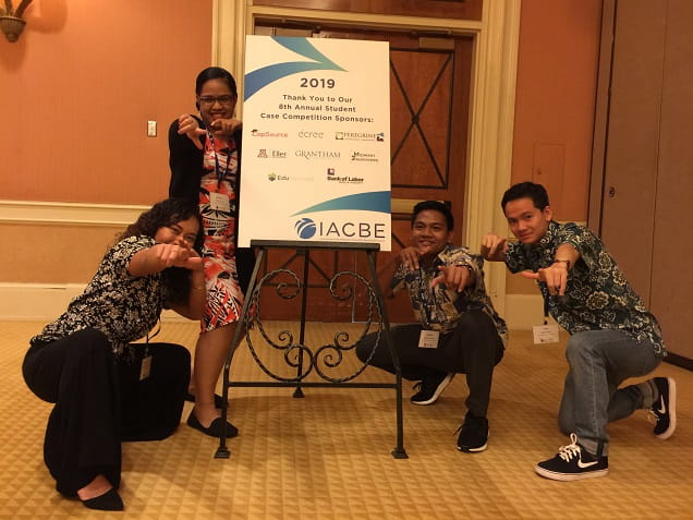 Business students at IACBE competition