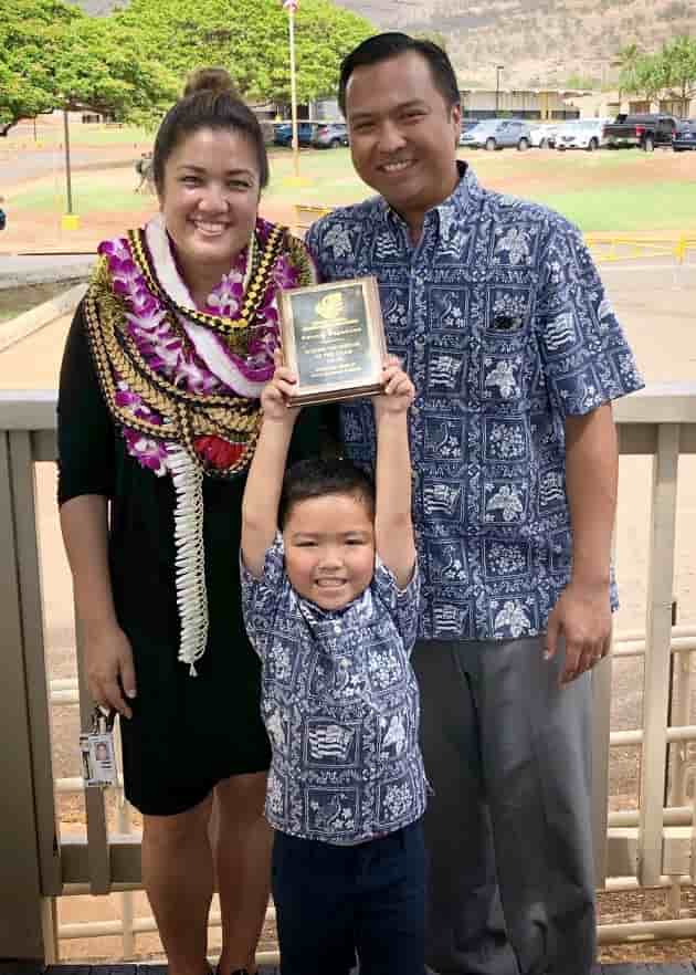 Raemie Pagaduan '07 and family