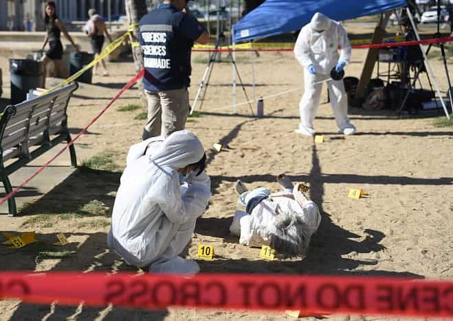Forensic Sciences CSI class at Kaimana Beach