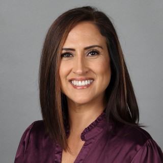 Brittnie Caraulia receives a warm welcome home after being recognized as Hawaii's Counselor of the Year.