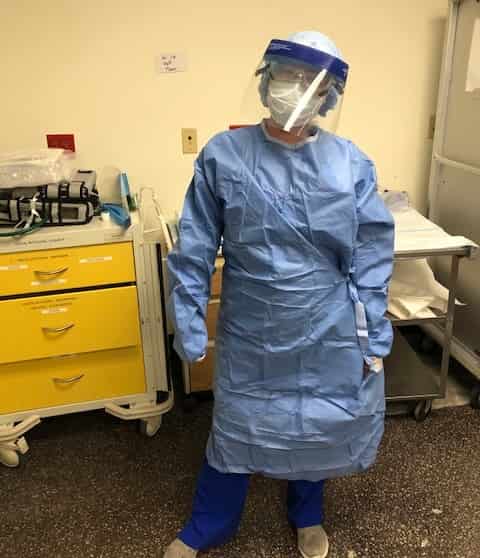 Shannon Wright '15 in her PPE