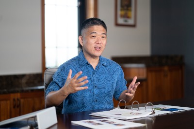 Dr. Hans Chun speaking