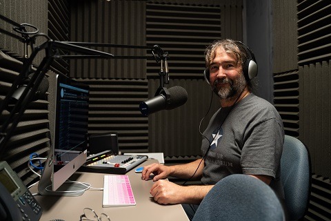 Professor Tom Galli in Radio CUH