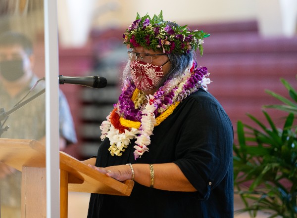 Hawaii Catholic Schools Teacher of the Year awardee Mary Vannatta