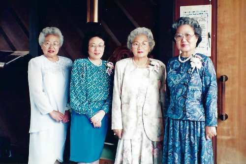 Kanazawa sisters (June 1994)