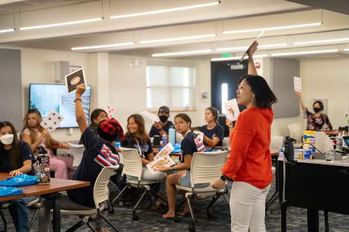 Kapaa High School students in Chaminade class