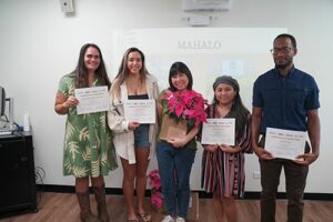 Ten Tomorrow designer Summer Shiigi, center, liked the ideas presented by Chaminade students, from left, Ka‘I‘inipu‘uwai “Mini” Keli‘iho‘omalu-Holz ’24, Lyla Gonsalves ’25, Jasmine Mondelo ’25 and LaVelle White ’26.
