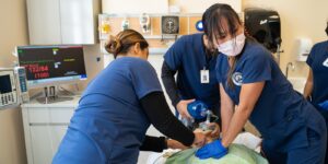 Students at the School of Nursing and Health Professions have access to state-of-the-art simulation to simulate emergency medical situations.