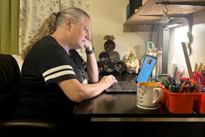 In fall 2022, Big Island resident Angela "Angie" Cabreira enrolled in the University’s early Early Childhood Education bachelor’s online program.