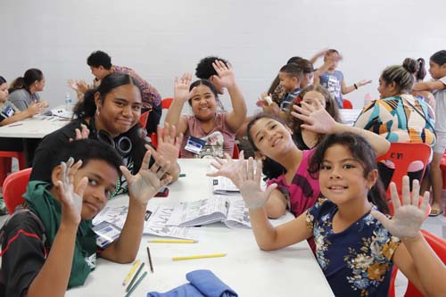 One of the modules focused on how easily germs spread and the importance of hygiene management. Campers were also asked to pick an environment (shoe, table, hands, etc) to swab and culture on agar plates so they could visualize “germs” on Day 3 of camp.