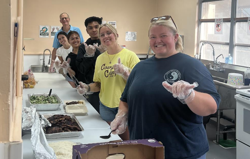 Chaminade Scholars volunteer to feed those in need during a recent service-learning opportunity.
