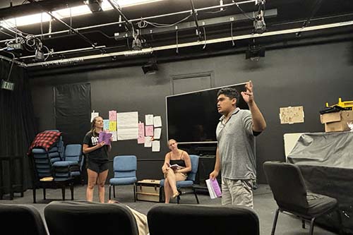 Rian Sydney Pagtakhan provides stage direction to Willow McKay and Emily Cooper.